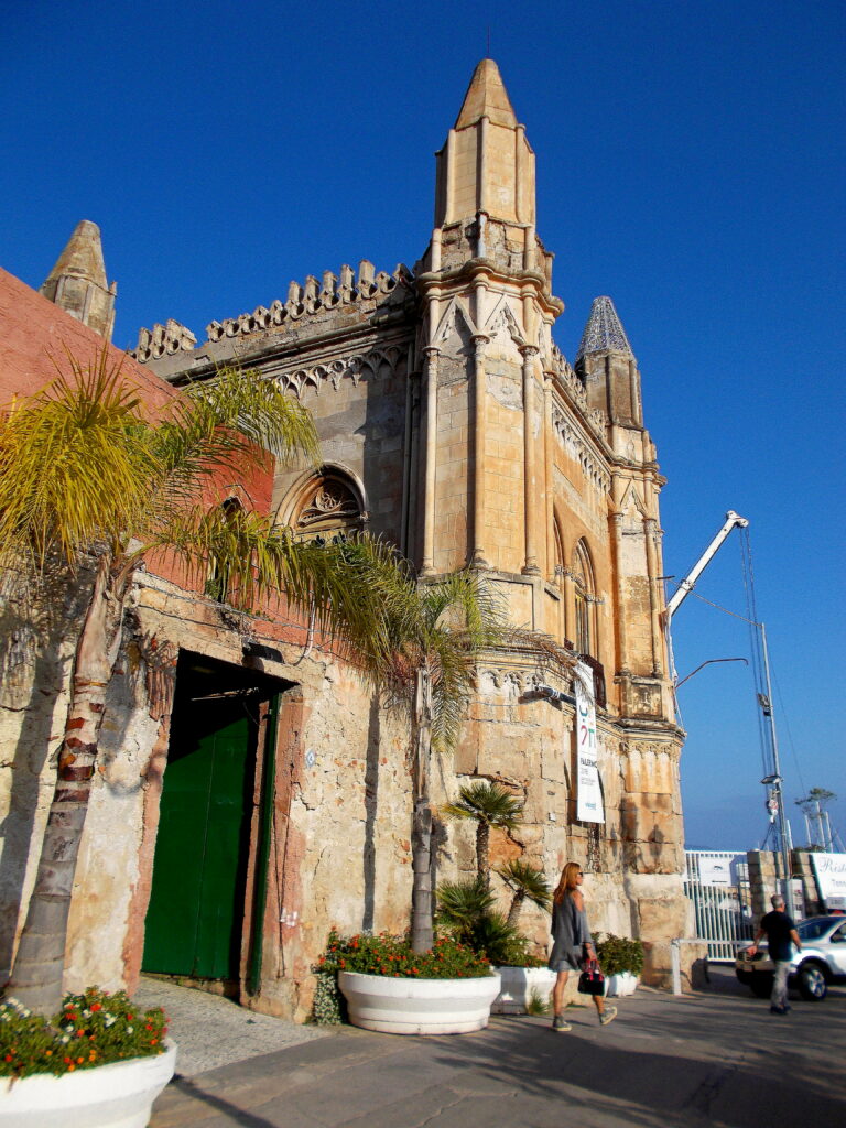 palazzina dei quattro pizzi all'arenella